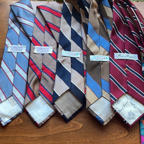 Lot of 28 Vintage Neckties Silk Variety Stripes Patterns Abstract 80s 90s Bundle - Picture 4 of 12